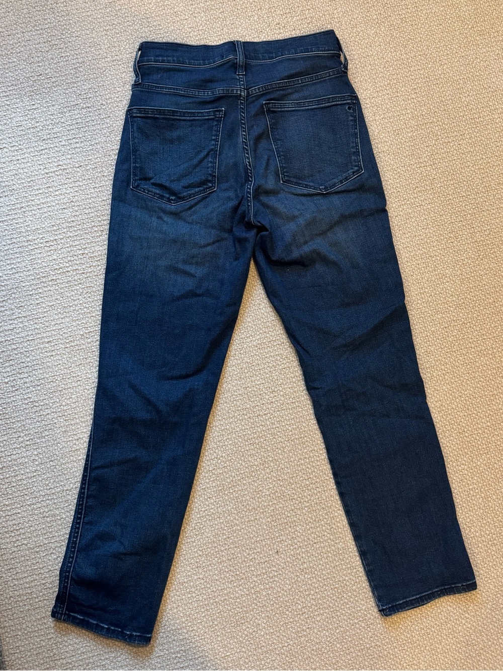Madewell Stovepipe Jeans in dark and medium wash - Picture 6 of 6